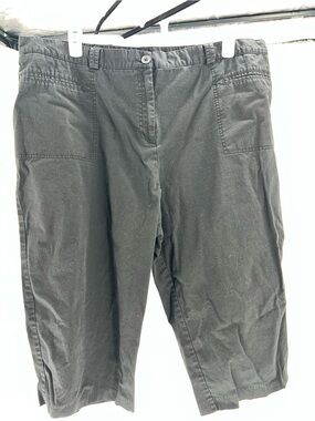 White Stag Black Capris with Front Patch Pockets